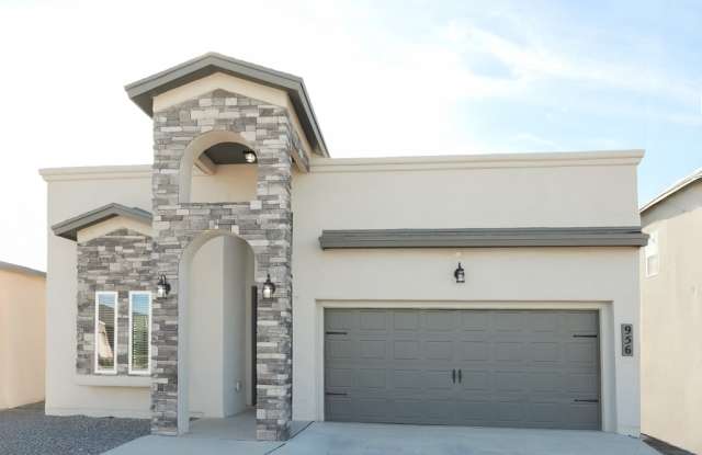 956 Keenland Avenue - 956 Keenland Avenue, El Paso, TX 79932