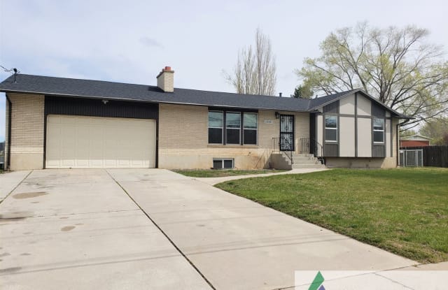 1046 W 1300 N - 1046 West 1300 North, Clinton, UT 84015
