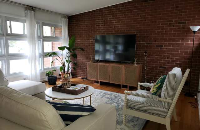 9408 FOREST HAVEN DRIVE Gallery 2