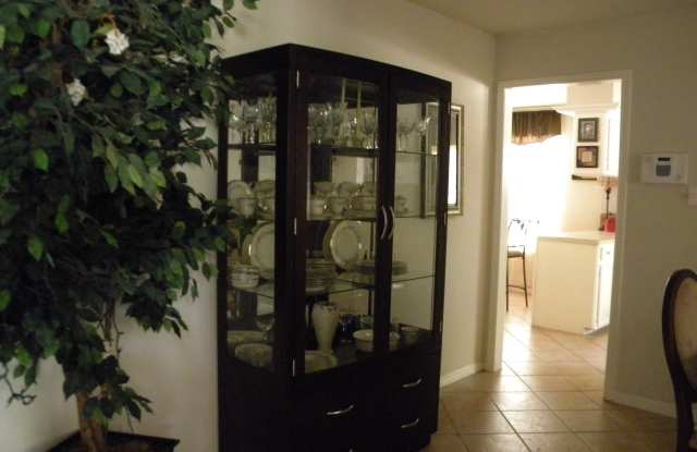 202 Wickwood Drive Gallery 4