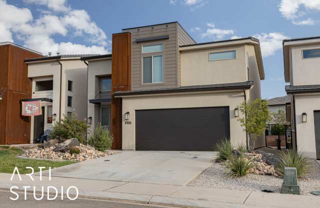 Amazing 4 bed | 2 1/2 bath | 2 car garage in Desert Canyon with washer/dryer/fridge photos photos