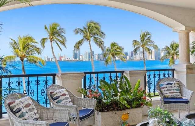 5221 Fisher Island Dr photos photos