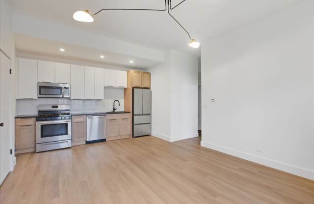 3211 West Le Moyne Street photos photos