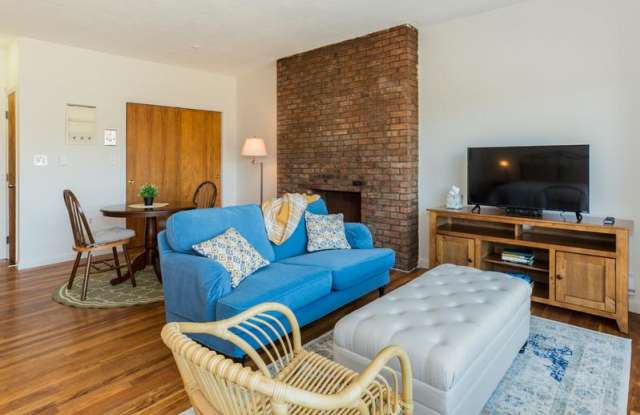 220 Beacon Street - 220 Beacon Street, Boston, MA 02116 220 Beacon Street - 220 Beacon Street, Boston, MA 02116