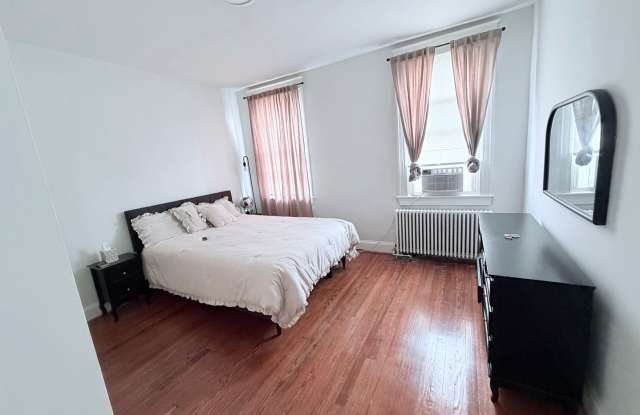 Charming 3BR Townhome in Baltimore Gallery 4