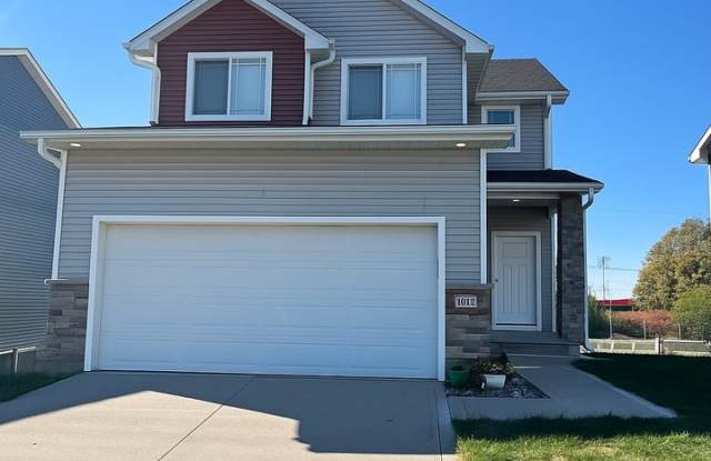 Beautiful, single-family home in Altoona! Call Today! photos photos