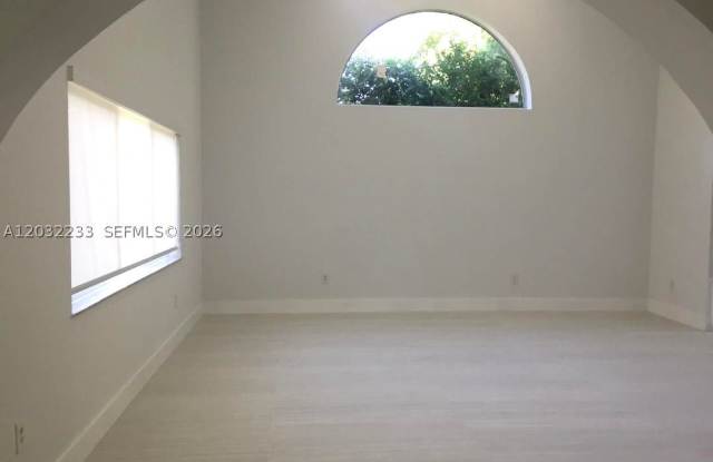 6622 Acacia Ct Gallery 4