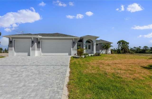 3225 NW 21st photos photos