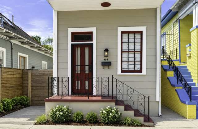 906 Marigny Street Gallery 2