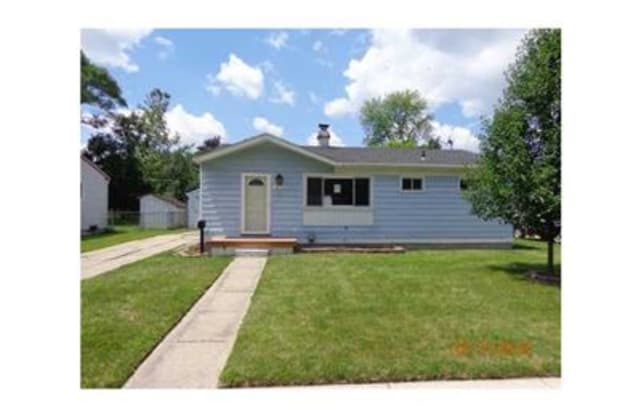4736 Lowcroft Ave photos photos