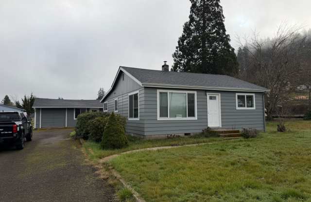 Updated 3 bedroom, 1 bath house in Creswell! - 82877 Butte Road, Lane County, OR 97426