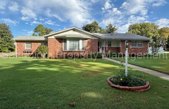 For Lease | South Tulsa | Available Now! Gallery 1