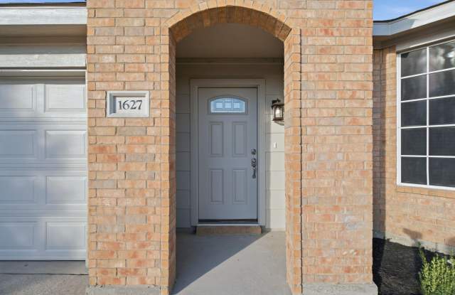 1627 Sequoia Drive Gallery 4
