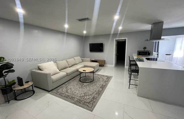 9162 NW 26th Pl Gallery 2