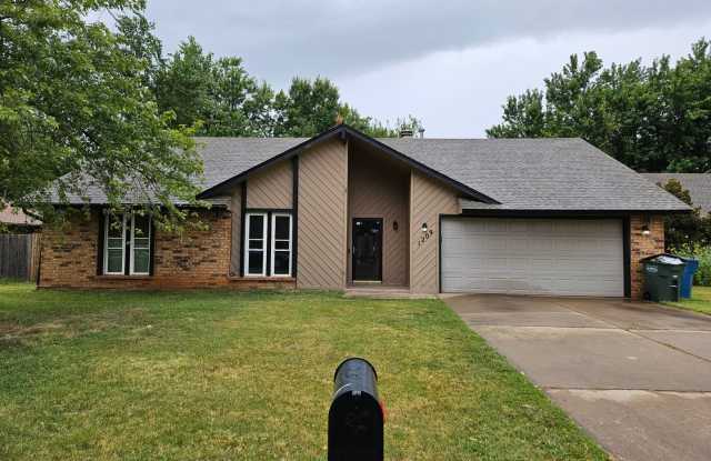 Beautiful 3 bed 2 bath house, Ready for Rent!!! photos photos
