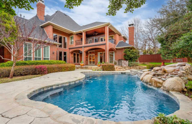 5375 Spicewood Lane Gallery 2