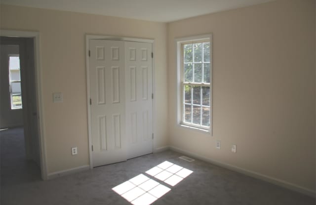 4415 Denfield Street Gallery 3