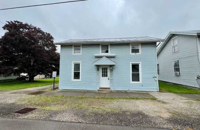 Haysville, walking distance to town, 3 bedroom photos photos