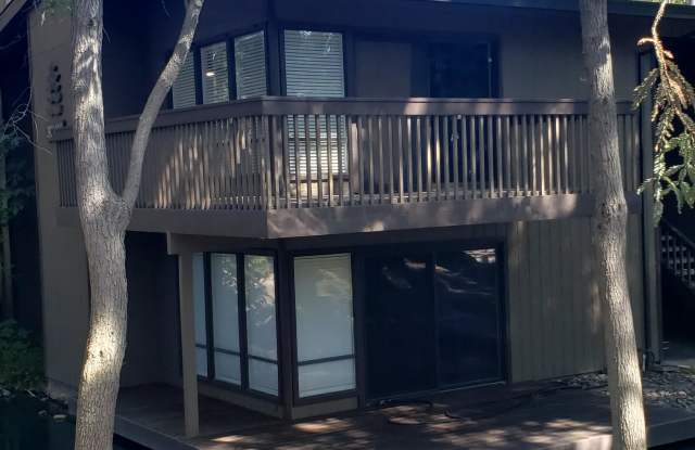 2432 Larkspur Lane photos photos