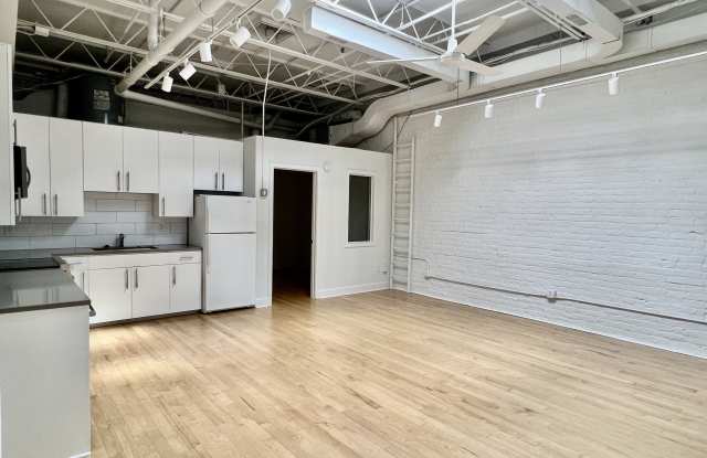 609 East Market Street Gallery 4