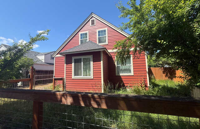 3BR House Available Off Centennial Gallery 1