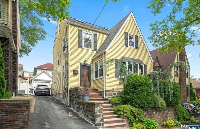 511 Lindberg Avenue photos photos