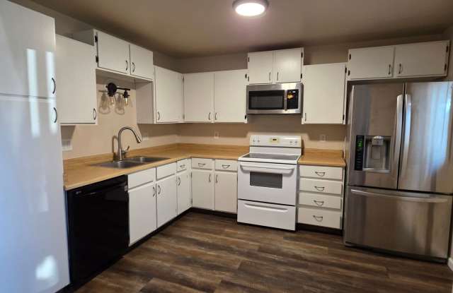 4931 Green River St photos photos 4931 Green River St photos photos