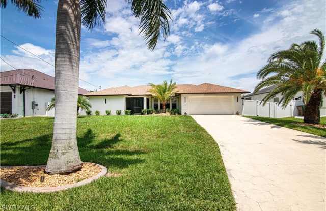 4413 SW 25th Court photos photos