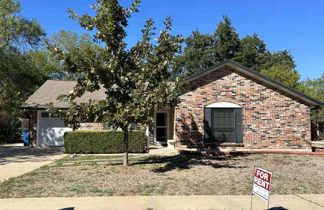 412 Thistlewood Drive photos photos