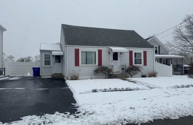 22 Eddington Street - 22 Eddington Street, Pawtucket, RI 02861