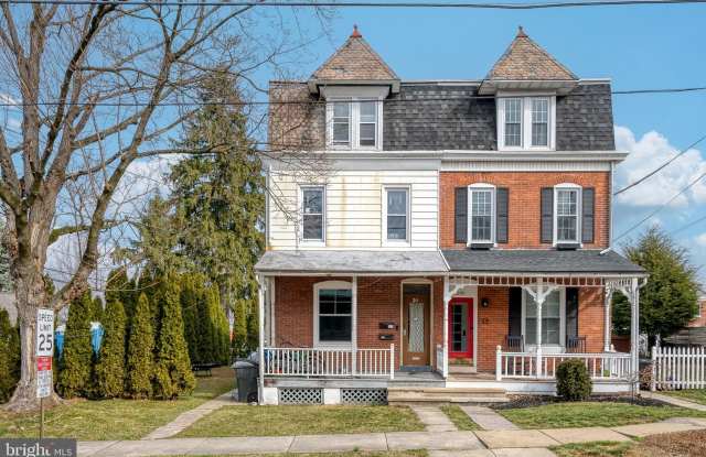 211 W BROAD - 211 West Broad Street, Shillington, PA 19607