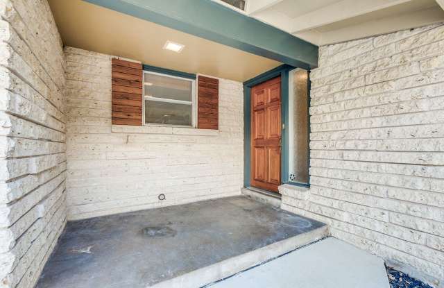 Nice 3-Bedroom 2-Bathroom Home in Northwood Gallery 3