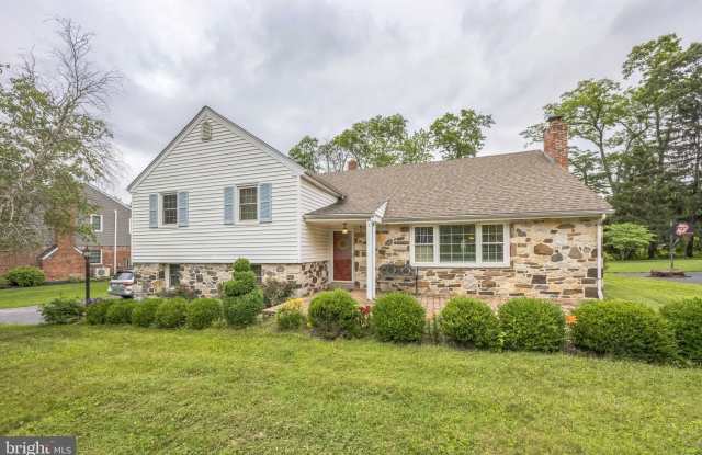 146 WOODED LANE photos photos