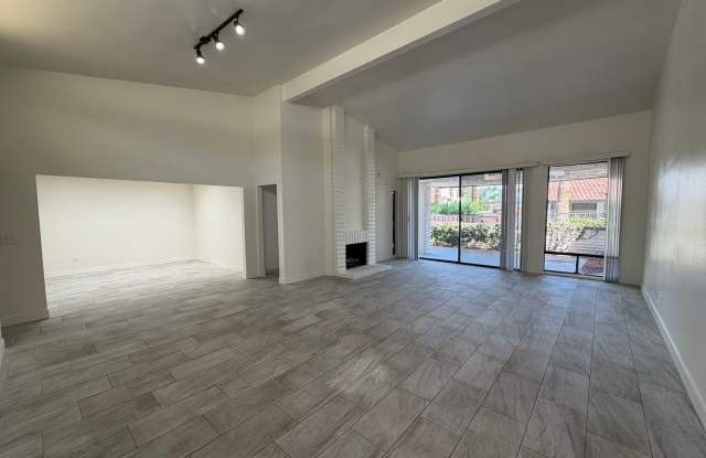 single-story townhouse 3-bedroom, 2-bath Gallery 4