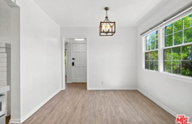 5631 Columbus Avenue Gallery 4