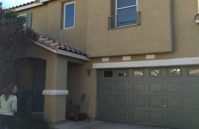 9979 Carrizo Springs Ave - 9979 Carrizo Springs Ave, Spring Valley, NV 89148