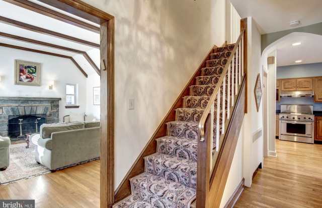 1373 LOCUST ROAD NW Gallery 3