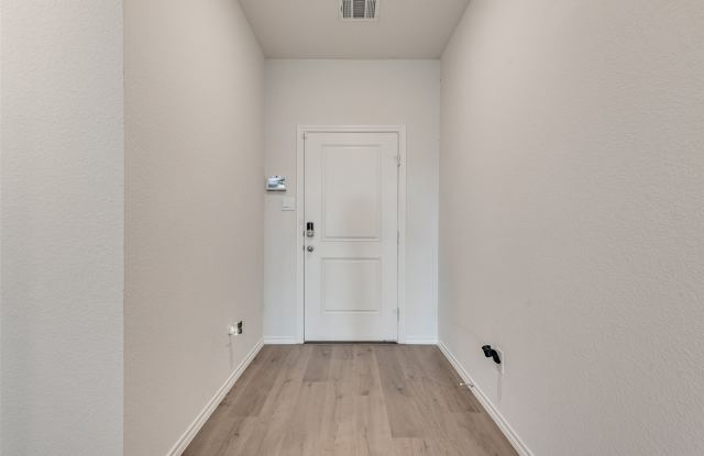 2706 Knollwood Trail Gallery 3