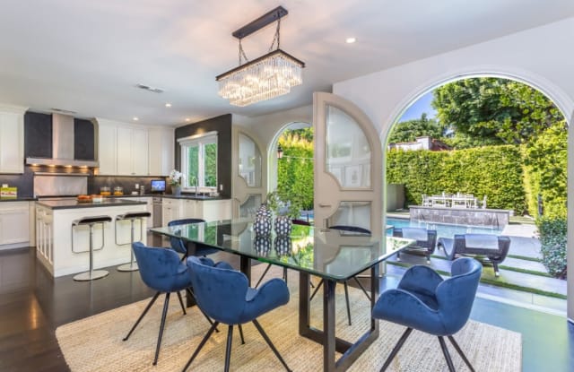 8703 Rosewood Ave - 8703 Rosewood Avenue, West Hollywood, CA 90048