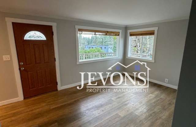 Spacious Single-Family Home on Elevated Corner Lot Near Seattle  Burien - 12734 2nd Avenue Southwest, Burien, WA 98146