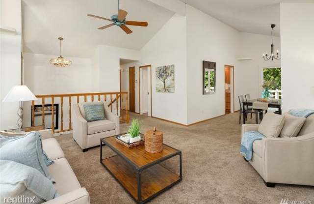 4442 109th Pl NE Gallery 4