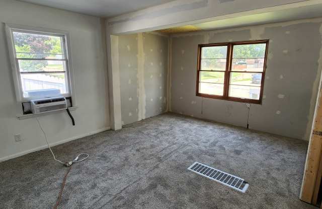 3307 Hoover Avenue (Propel) Gallery 2