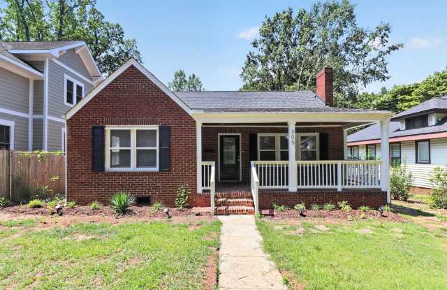 Updated Home Near Uptown with Fenced Backyard photos photos