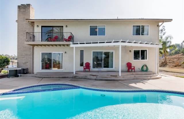 125 Kilby Ln - 125 Kilby Lane, Vista, CA 92083