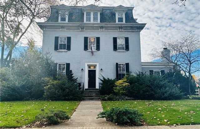250 East Market Street - 250 East Market Street, Bethlehem, PA 18018