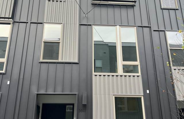 3011 EVERGREEN Walk photos photos