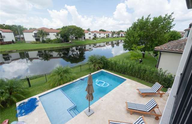 11826 SW 13th Ct photos photos