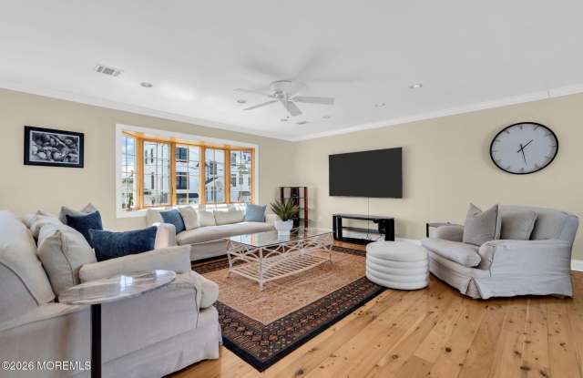 326 Cutter Lane photos photos