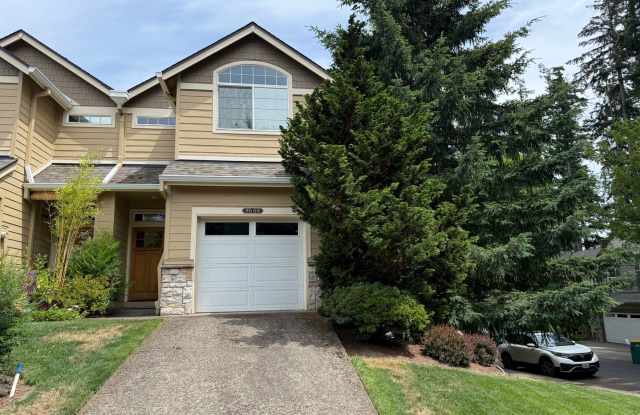Spacious 3 Bedroom Townhome with Huge Bonus Room! photos photos