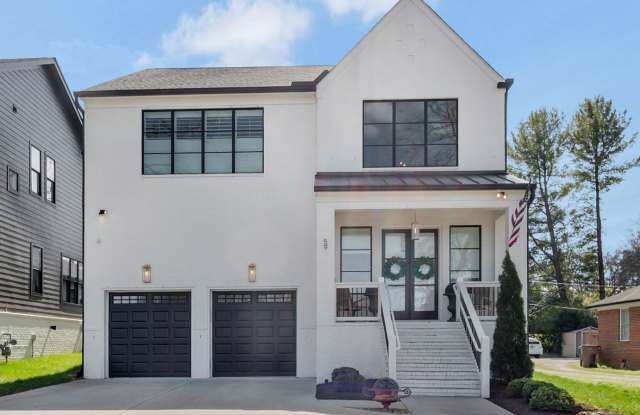 5 Bedroom Home with Luxury Finishes in West End photos photos